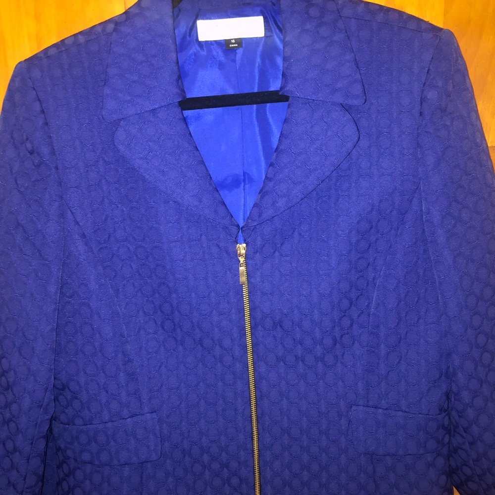 Tahiti Suit - skirt and jacket - Picture 3 of 3